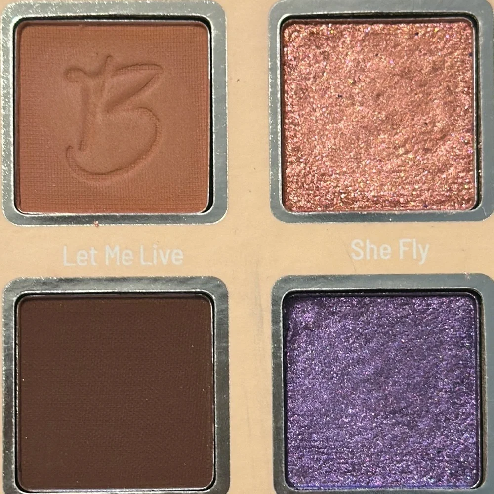 Beauty Creations Eyeshadow Palette - Vibrant Shades - Picture 5 of 10